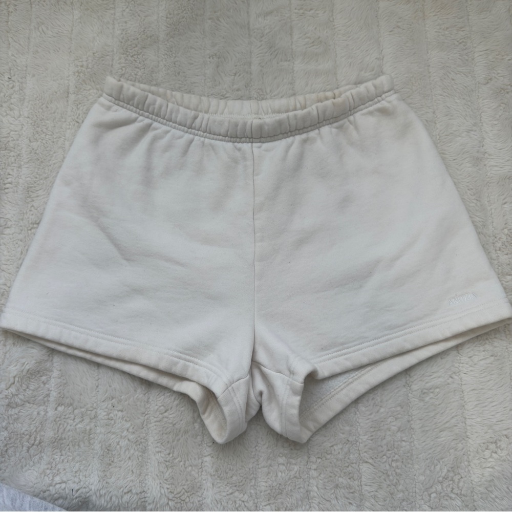 Aritzia Cream Athletic Lounge Shorts